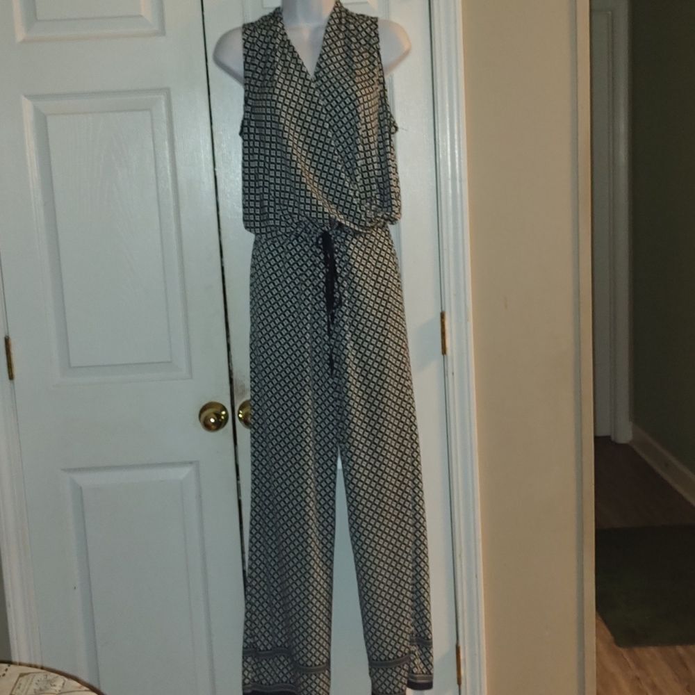 Max Studio  navy green white faux wrap floral print jumpsuit long romper  Sz S